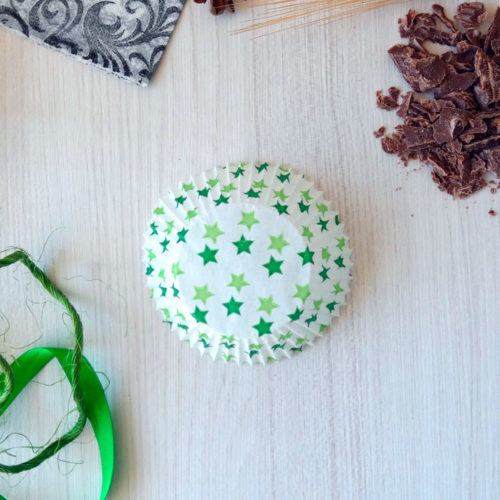 Cápsula horneable con diseño de estrellas verdes